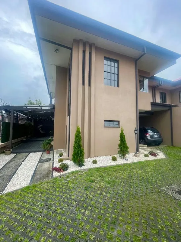 Casa en Curridabat/condominio-La Itaba