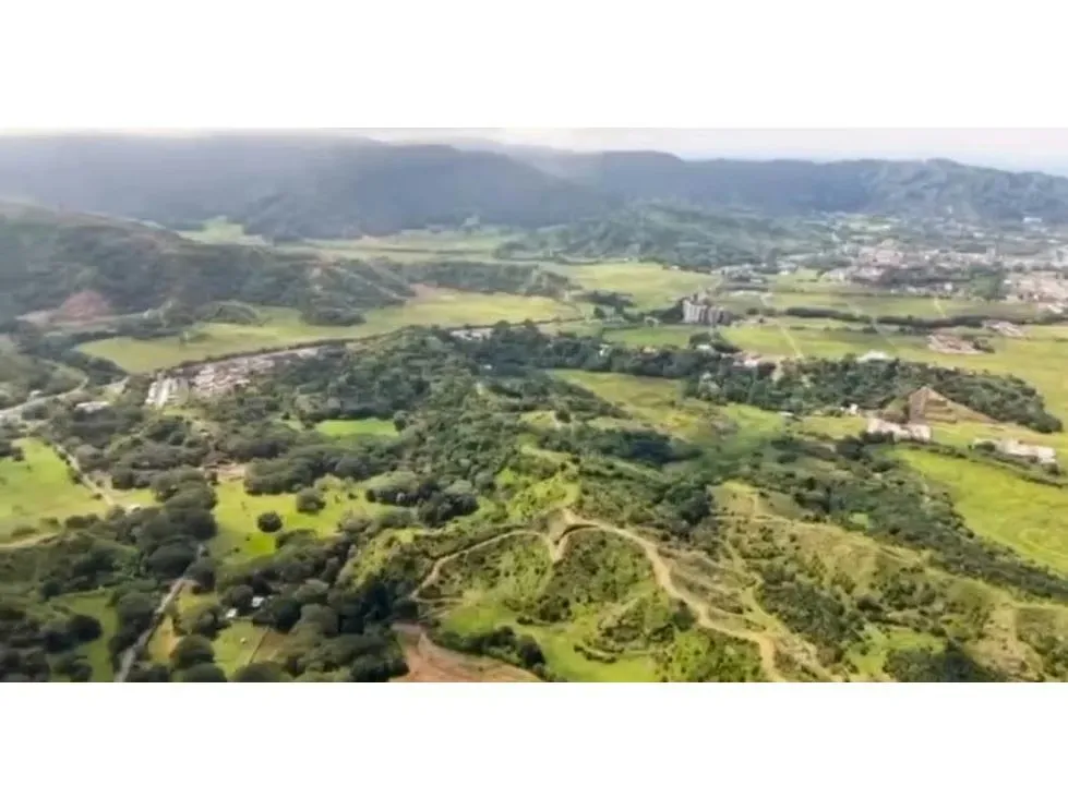 LOTE DE TERRENO EN QUEBRADA BONITA
