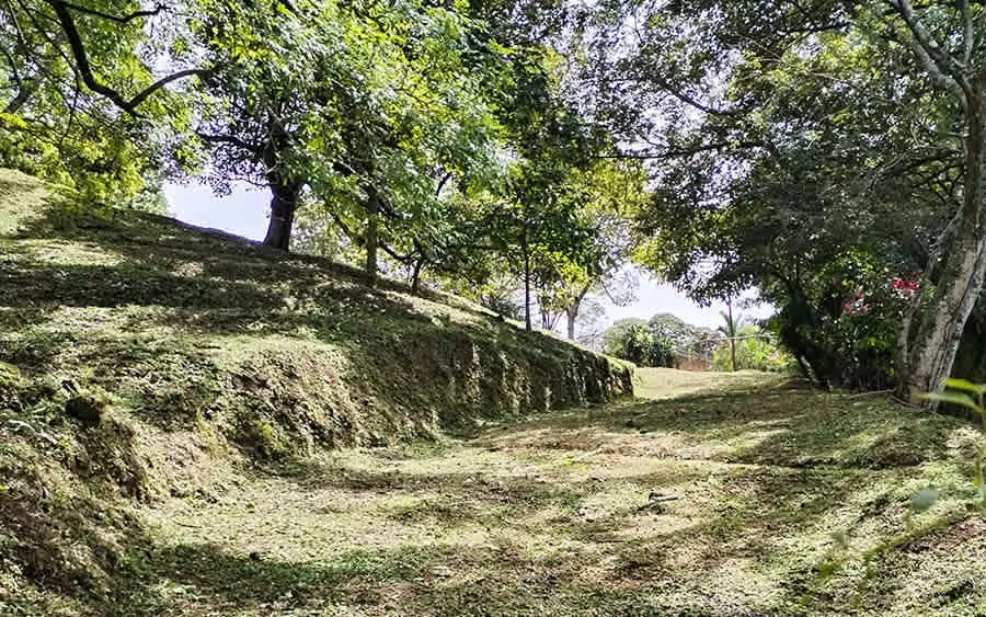 Lote en Pozos de Santa Ana con vista y gran potencial de desarrollo