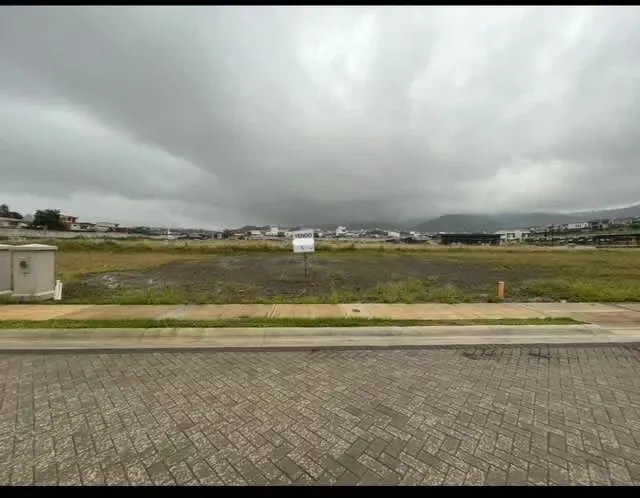 id 40923 Lote en Condominio Nuevo, Lomas de Ayarco, Curridabat
