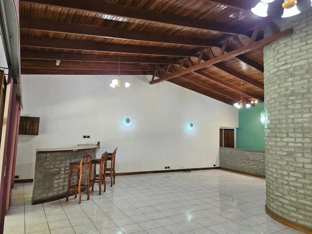 Venta de Casa Residencial en Escazú