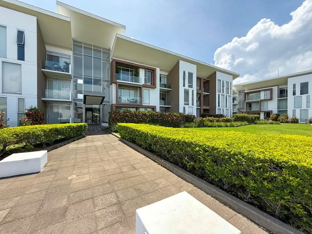 PRE-VENTA DE APARTAMENTOS EN SANTA ANA PARA ESTRENAR*