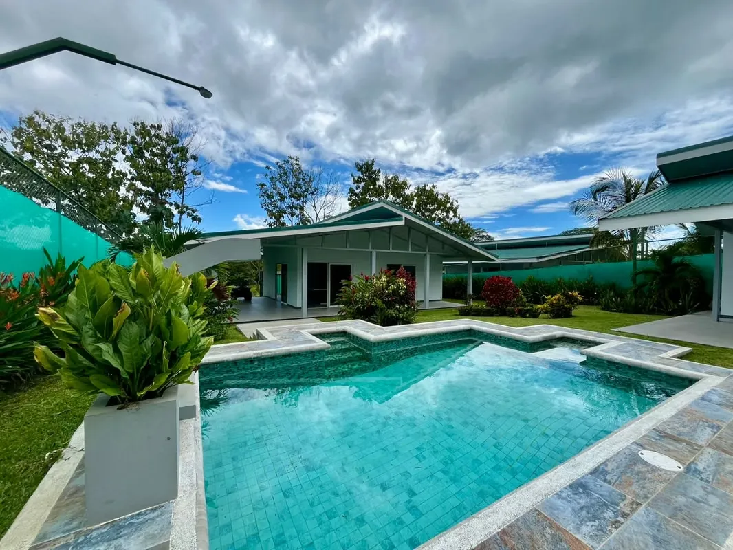 Beautiful Home for Sale in Bajamar!