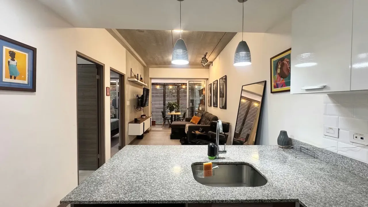 Venta de Apartamento en Condominio 101 Escalante (AD)