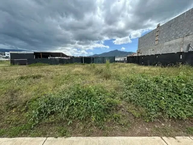 id 40877 Lote en Condominio Exclusivo en la zona de Ayarco,