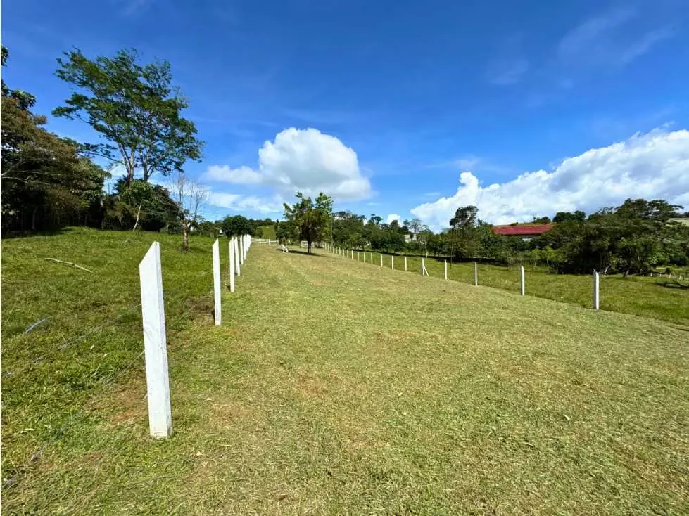 Lote para Vivienda o Inversión en las montañas de Turrialba
