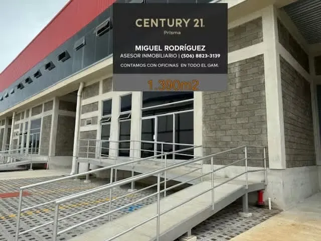 **IMPORTANT: Warehouse under construction. Delivery 6 months after signing the contract**
