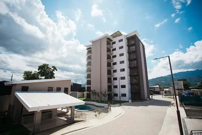 Venta de apartamento moderno | Condominio Condado del Valle, San Sebastián, San José