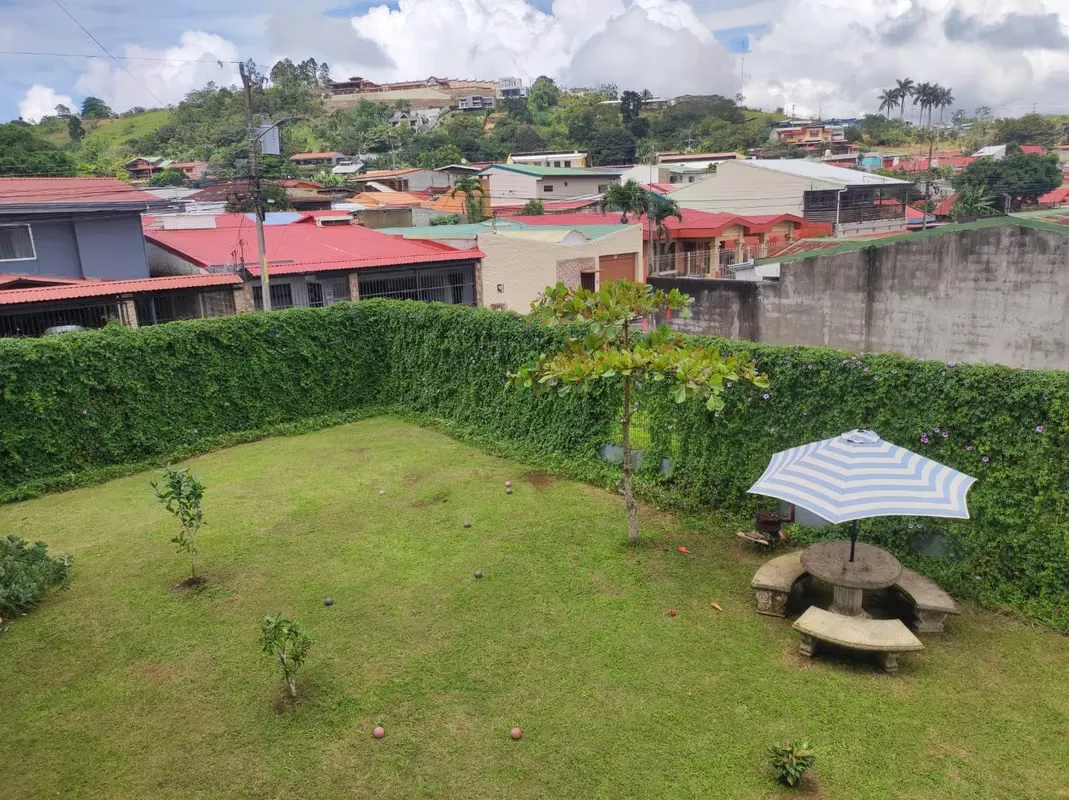The condo has swimming pools, parking range activities are visited Jacuzzi BBQ.