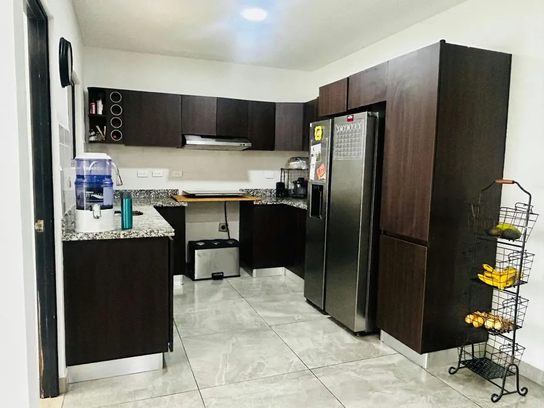 id# 41227  Casa en oportunidad, en condominio Distrito San Juan