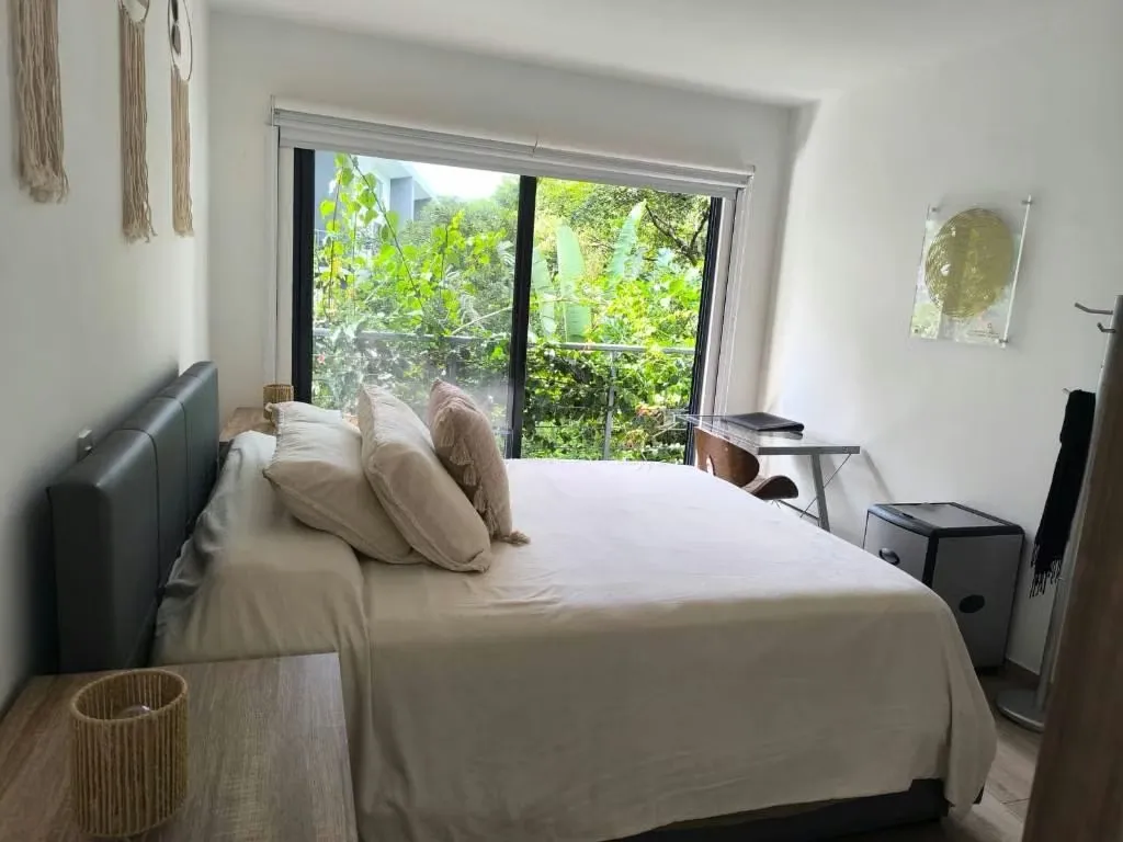 Apartamento totalmente equipado en alquiler – listo para mudarse, Sta Ana, Río Oro, San José.