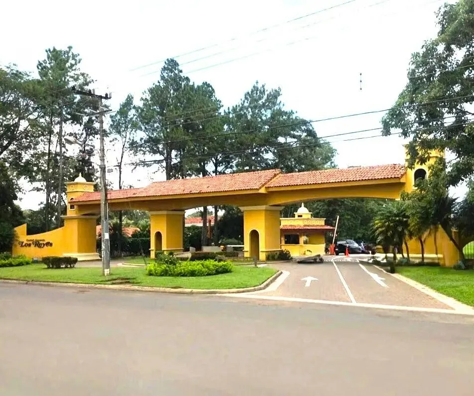 Venta de lote en Hacienda Los Reyes la Guácima