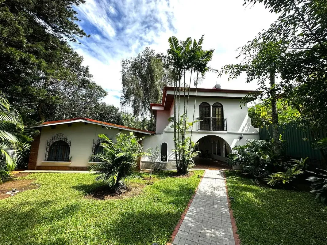 Venta de Casa Hotel Boutique en Alajuela El Coyol