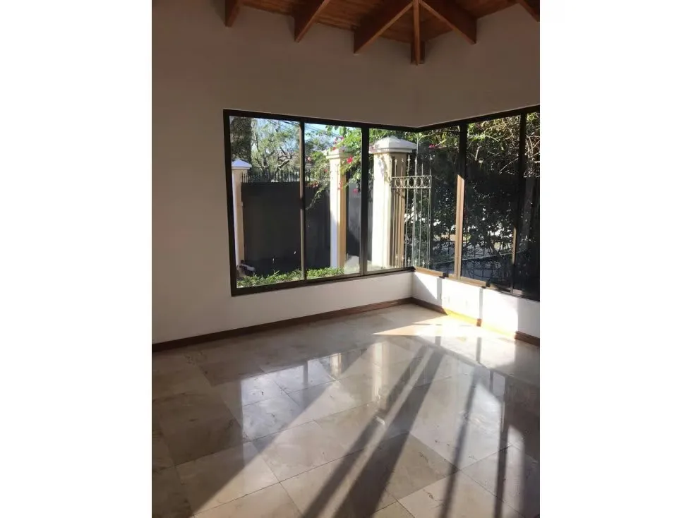 Casa en venta en Pinares Curridabat.ALQUILADA, 5PJG9655179