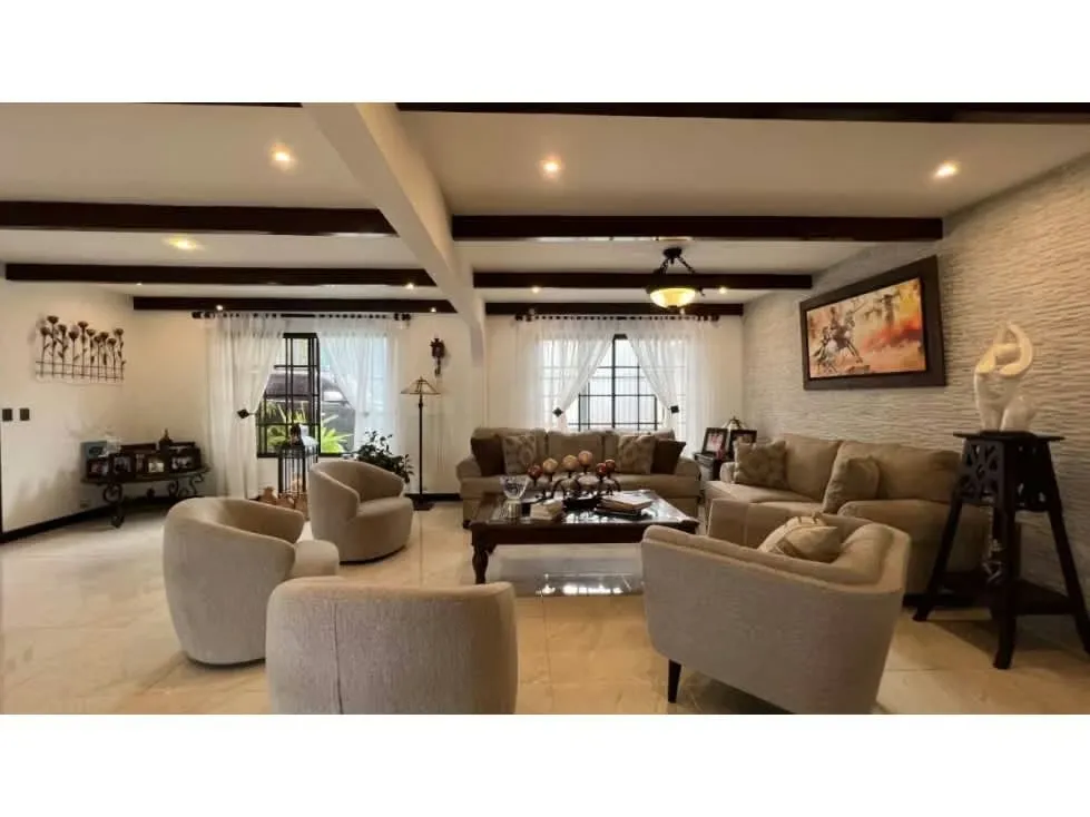 Casa Independiente de 1 Planta remodelada en San Rafael de Escazú