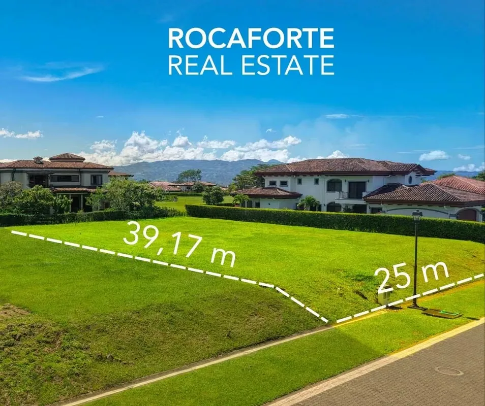Si buscás un espacio premium para construir con tranquilidad, estilo y naturaleza, este lote es una joya en el corazón de Los ...