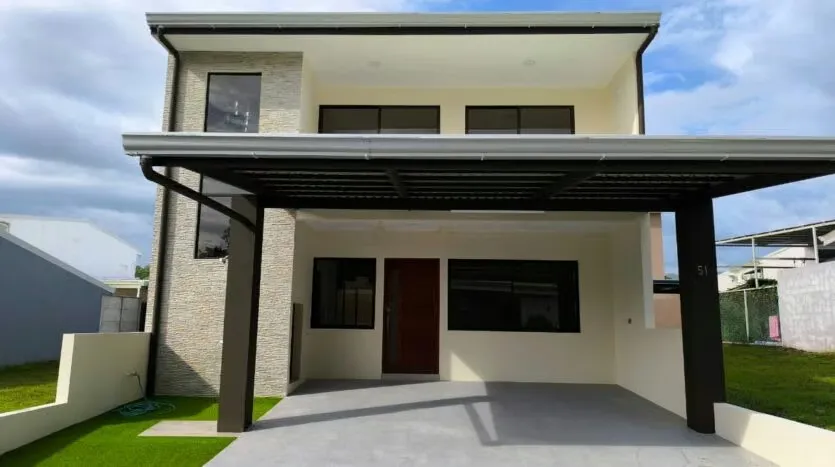 Brand-New Spacious Home for Sale – Excellent Location, Immediate Delivery