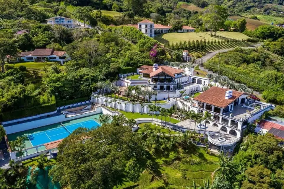 Venta de Mansión en Escazú Costa Rica