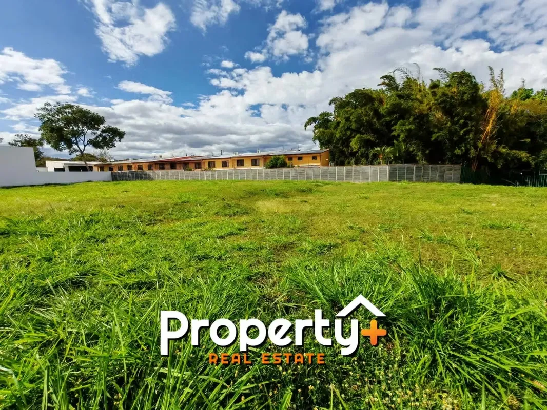 VENTA DE LOTE EN CONDOMINIO COMPLETAMENTE LISTO PARA CONSTRUIR, SANTA ANA