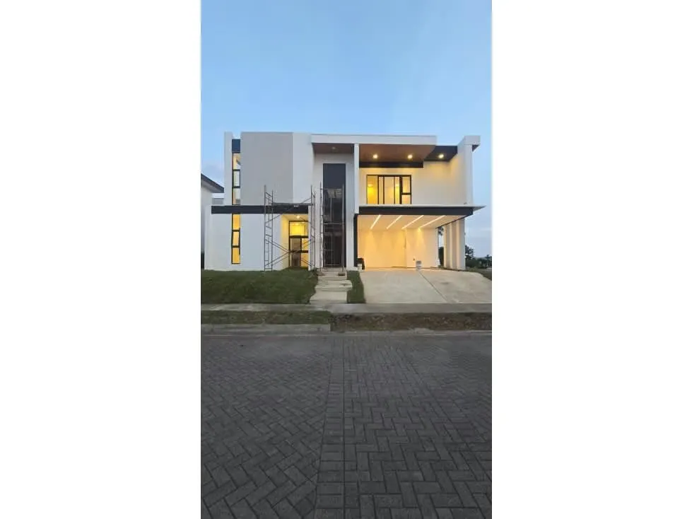 Casa en Venta en La Guacima, Alajuela. Nueva - 5PVV6942807