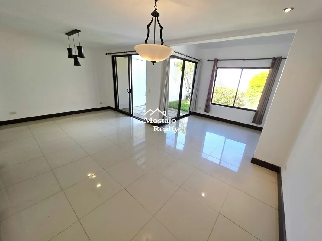 3-story house for rent, Parques del Sol condominium, Santa Ana