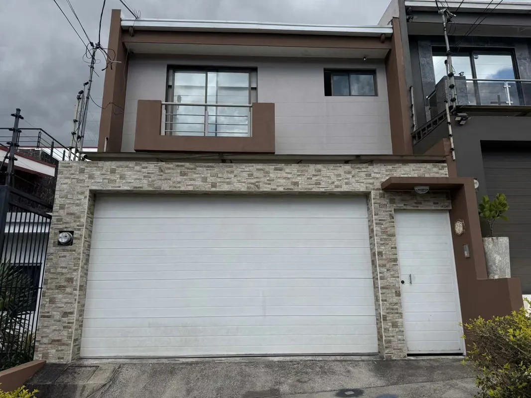 SE VENDE CASA EN OMEGA TRES RIOS