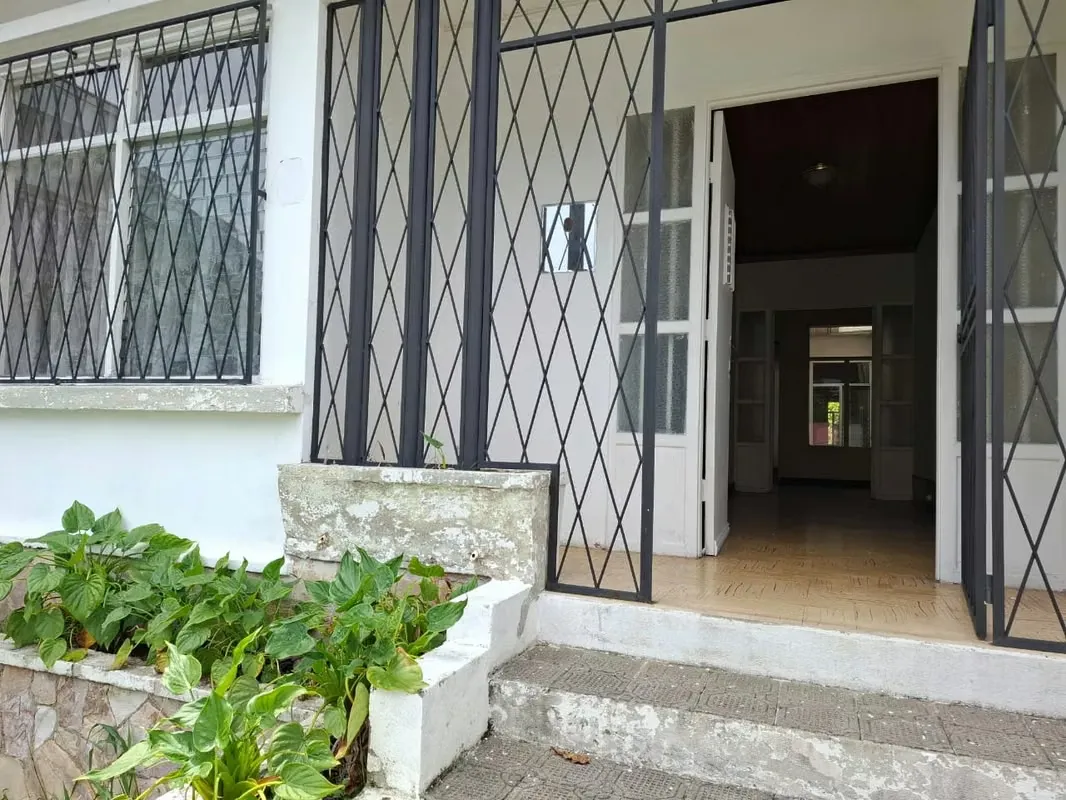 Venta de casa en Los Yoses