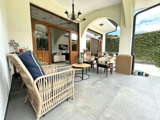 CASA EN VENTA EN GUACHIPELIN NORTE ESCAZU