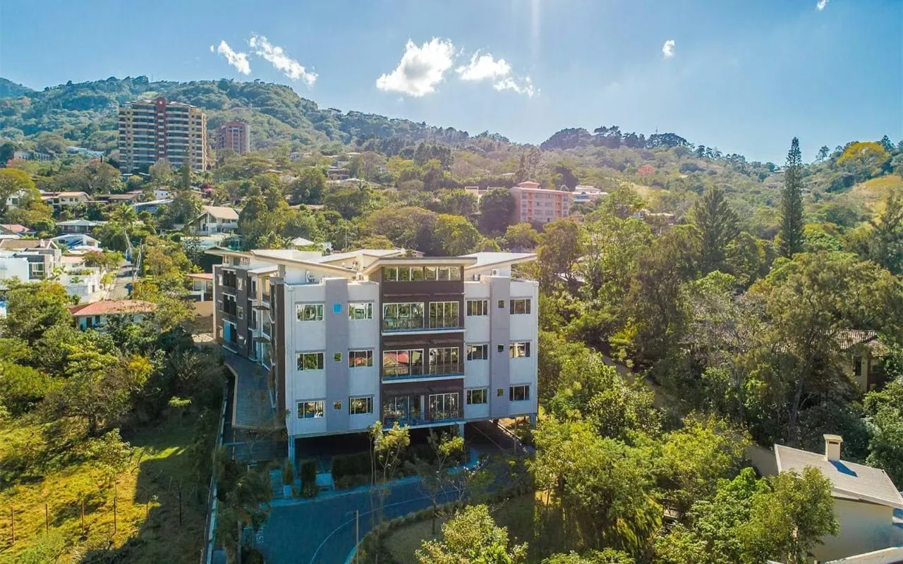 Excellent opportunity to purchase an apartment in Escazú in a highly desirable location.