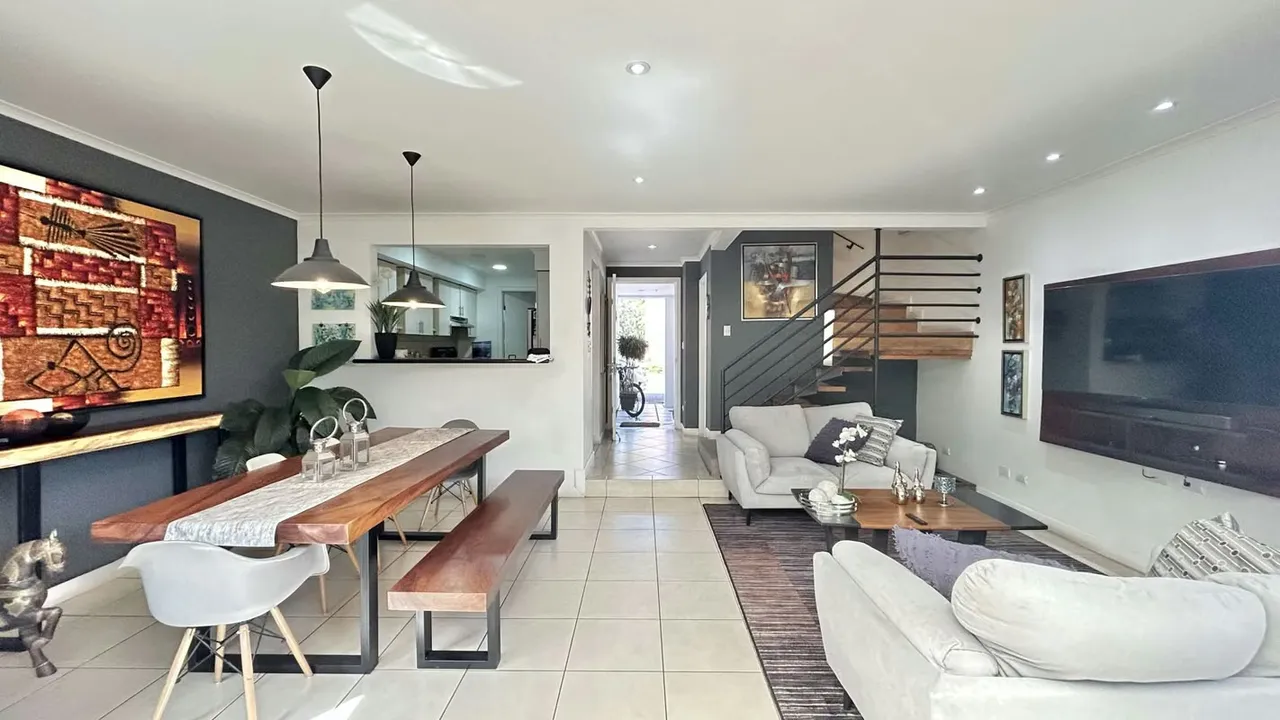 3 hab 3.5 baños mas ático. Ubicación Premium – Casa en Condominio, Guachipelín Sur, Escazú