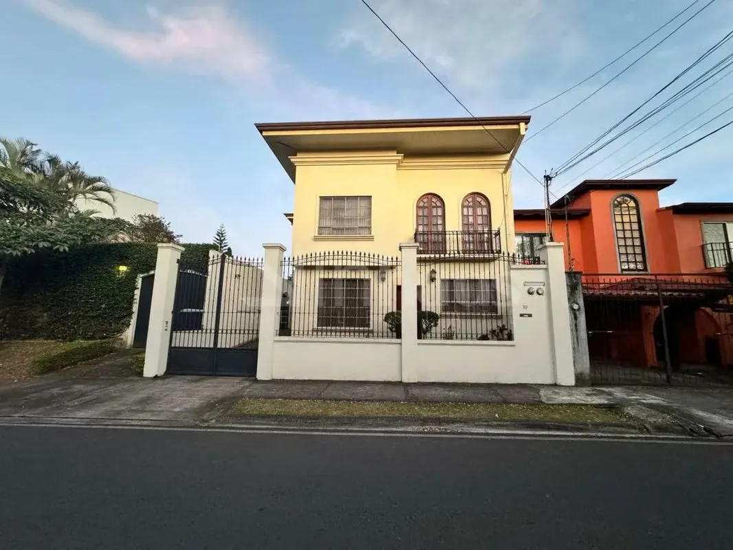 id 41680 Apartamento Amueblado en alquiler - Curridabat