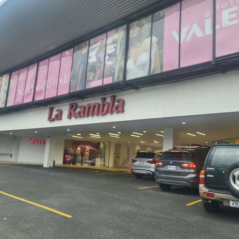 72.62 and 37 m2 premises in La Rambla Shopping Center San Rafael Escazú