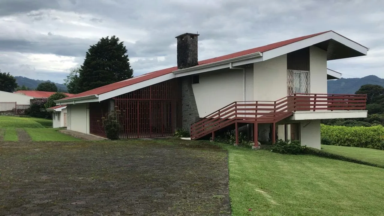Casa en venta en San Rafael de Montes de Oca ID 25546 KE