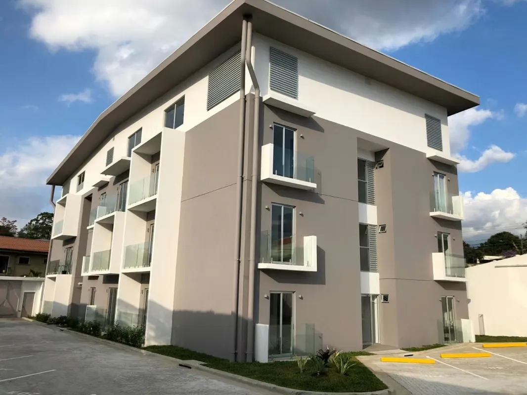 MODERN APARTMENT FOR SALE IN THE HEART OF PINARES - SANCHEZ - CURRIDABAT