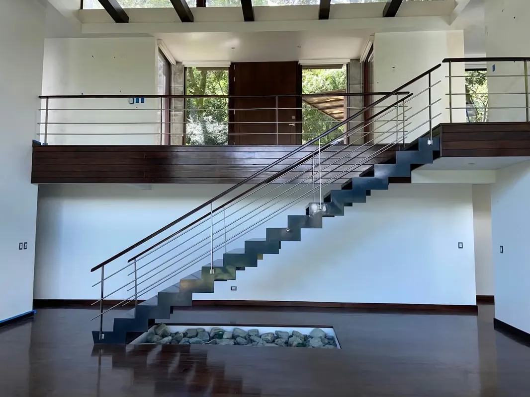 VENTA DE CASA PARA INVERSION EN CONDOMINIO MONTAÑA DEL SOL-SANTA ANA