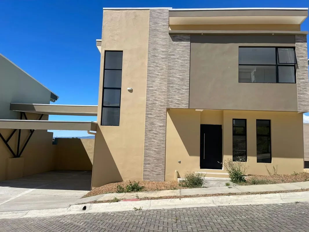 New Home for Sale in Gated Community-Bello Horizonte de Escazú