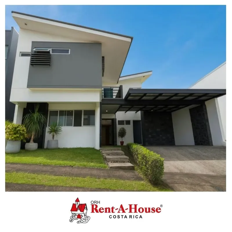 Venta de Casa en San Rafael de Montes de Oca | 2 Plantas, Jardín y Jacuzzi