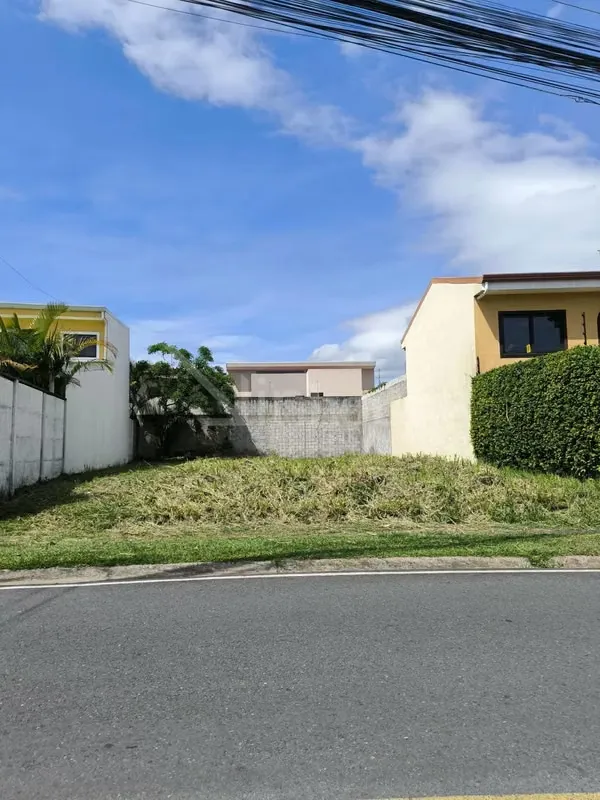 id 41796 Lote en Venta - Ayarco Sur