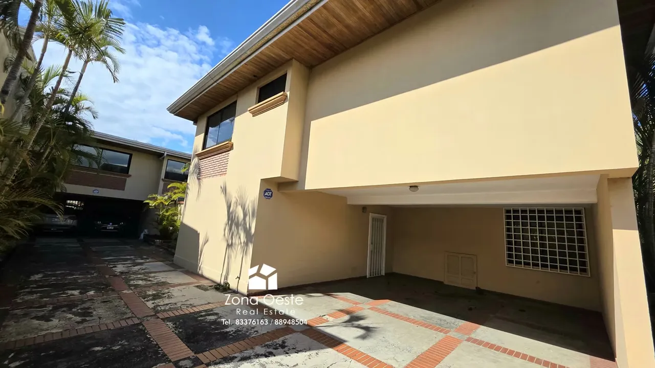 House for sale in Trejos Montealegre, Escazú!