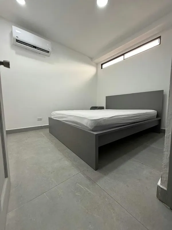 For sale: MODERN 5-unit apartment building in San José, between Tibás and Moravia. This 3-story building is ...