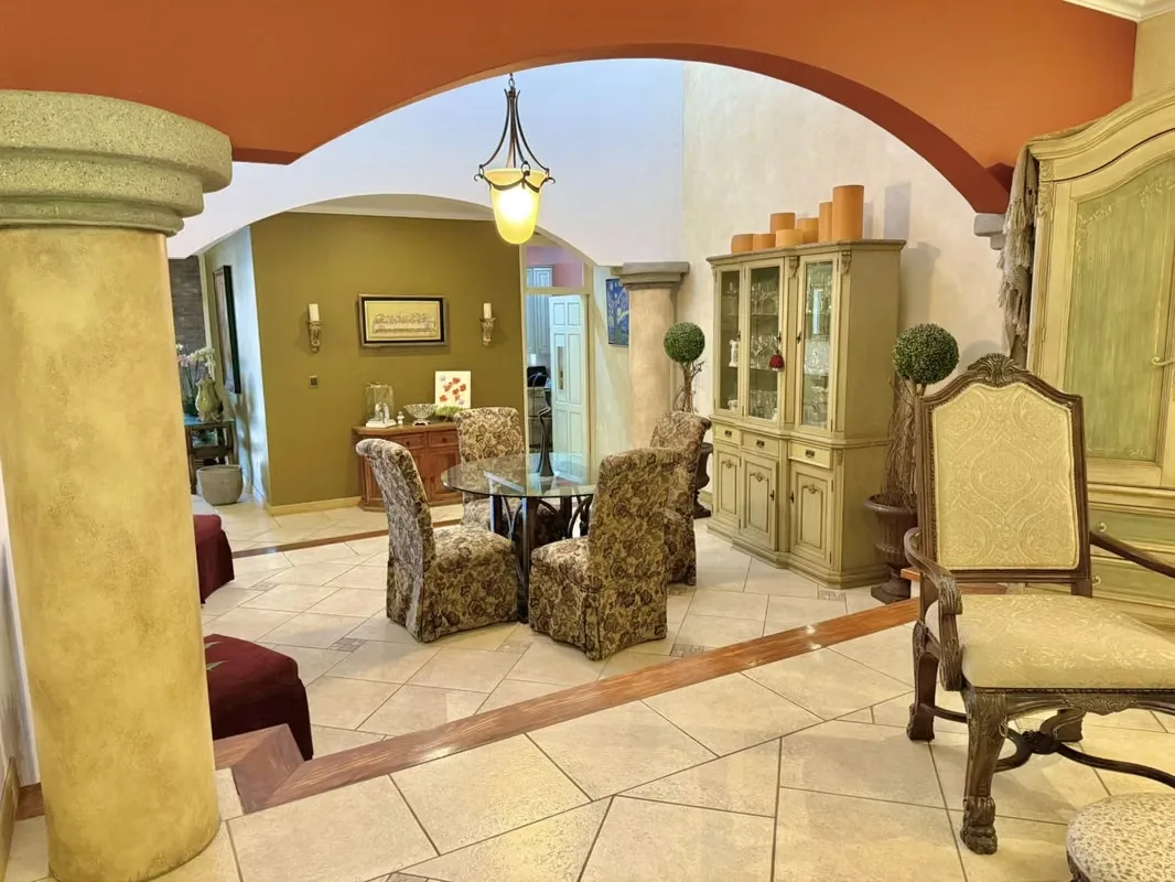 Alquiler Casa Amplia en Pavas, Sector Franklin Chang | 4 Hab + Terraza