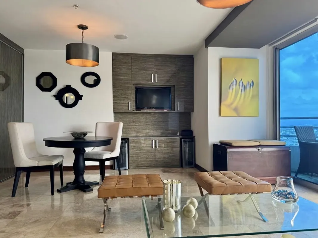 Apartamento amueblado en venta — Torres Paseo Colón | Listo para mudarse o invertir