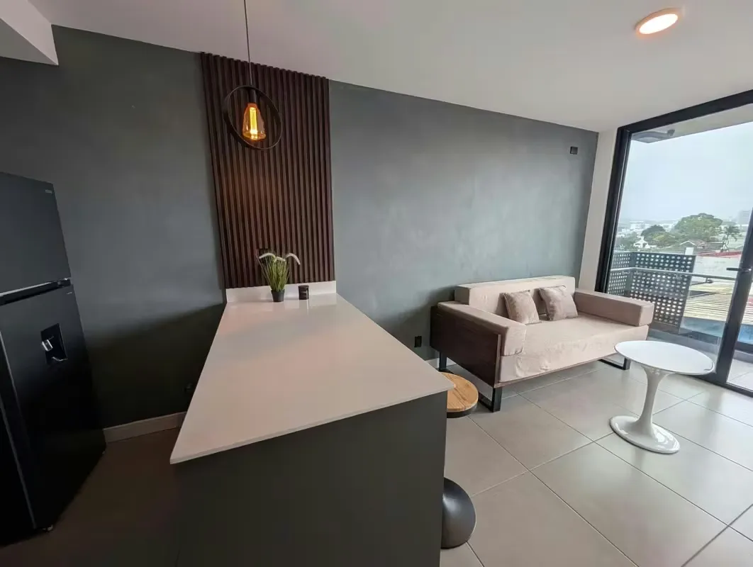 2 BEDROOM APARTMENT FOR RENT IN ESCALANTE WITH PARKING