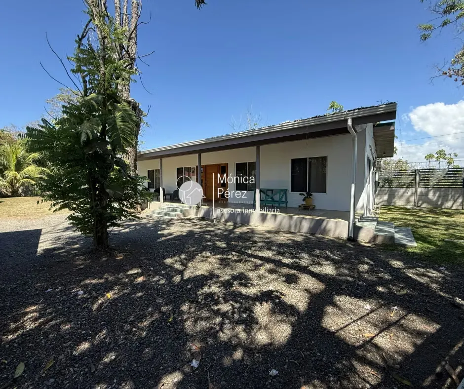 HOUSE FOR SALE BANDERA BEACH - PARRITA- PUNTARENAS