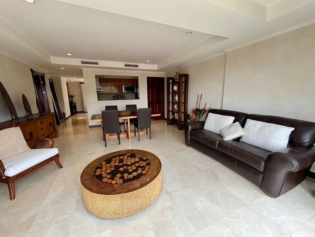 ALQUILER DE APARTAMENTO EN EL CORTIJO LOS LAURELES, ESCAZÚ AMUEBLADO