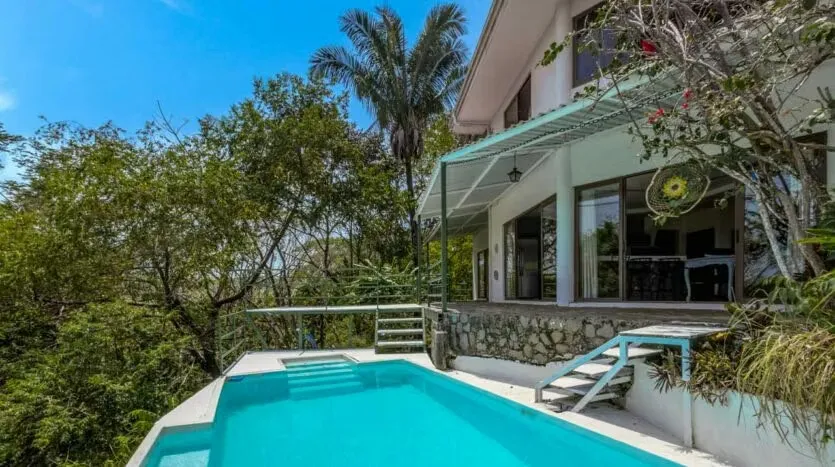 Beach House for Sale in Montezuma with Ocean View