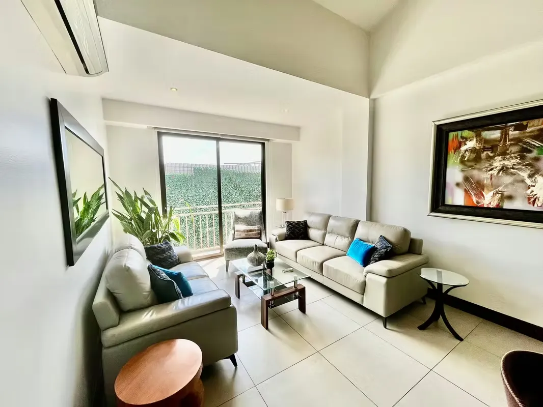 POZOS DE SANTA ANA! APARTAMENTO 2 HAB /2 BAÑOS /2PARQUEOS /CONDOMINIO MONTESOL