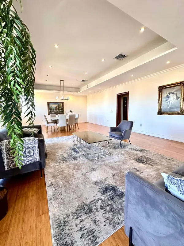 Se vende lujoso apartamento ubicado en exclusivo condominio en San Rafael de Escazú, con espectacular ...