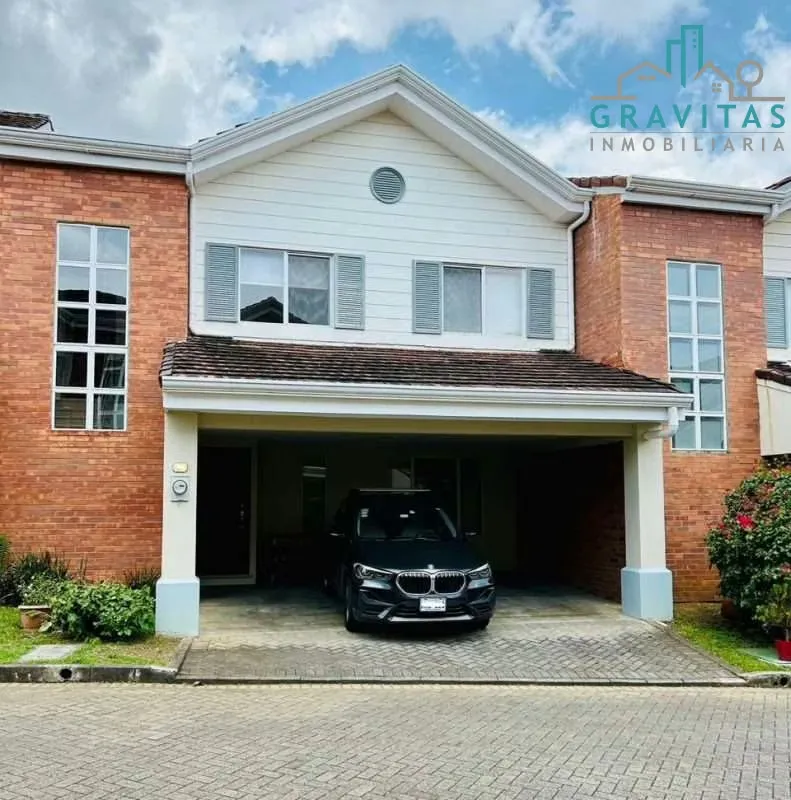 Venta de casa en Escazú | CONDOMINIO | 180 m2 | F 678