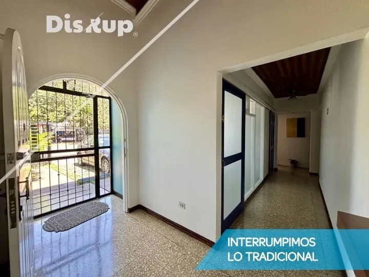 Due to its proximity to Hospital México and Hospital del Trauma, it is a strategic location for medical clinics. Offices for ...